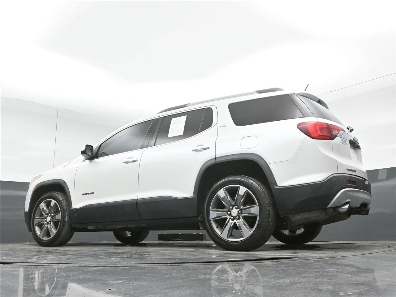 Used 2018 GMC Acadia SLT image 36