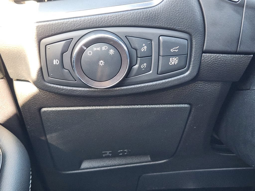 Used 2019 Ford Edge ST w/ Equipment Group 401A AWD/4WD image 27