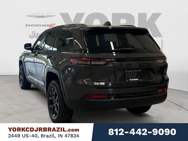 New 2025 Jeep Grand Cherokee Altitude AWD/4WD image 3