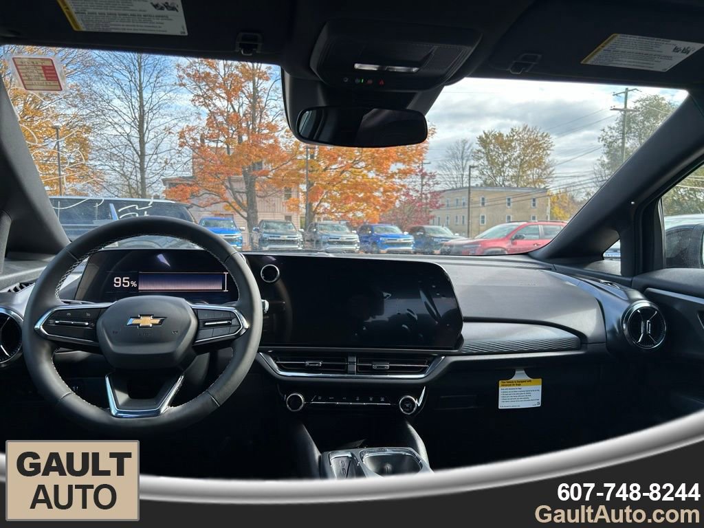 New 2026 Chevrolet Equinox EV LT image 12