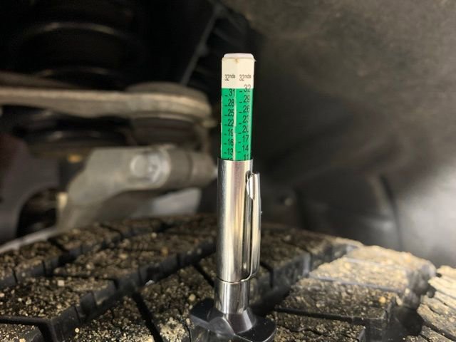 Used 2023 Jeep Grand Cherokee L Limited w/ Black Appearance Package image 36