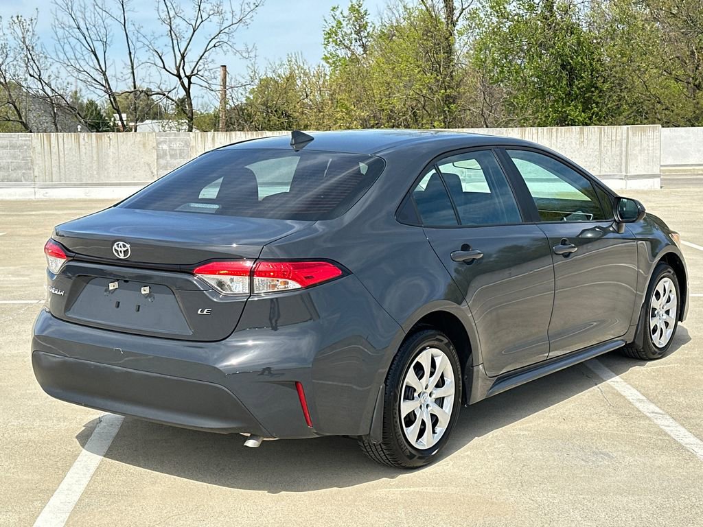 Used 2025 Toyota Corolla LE image 4