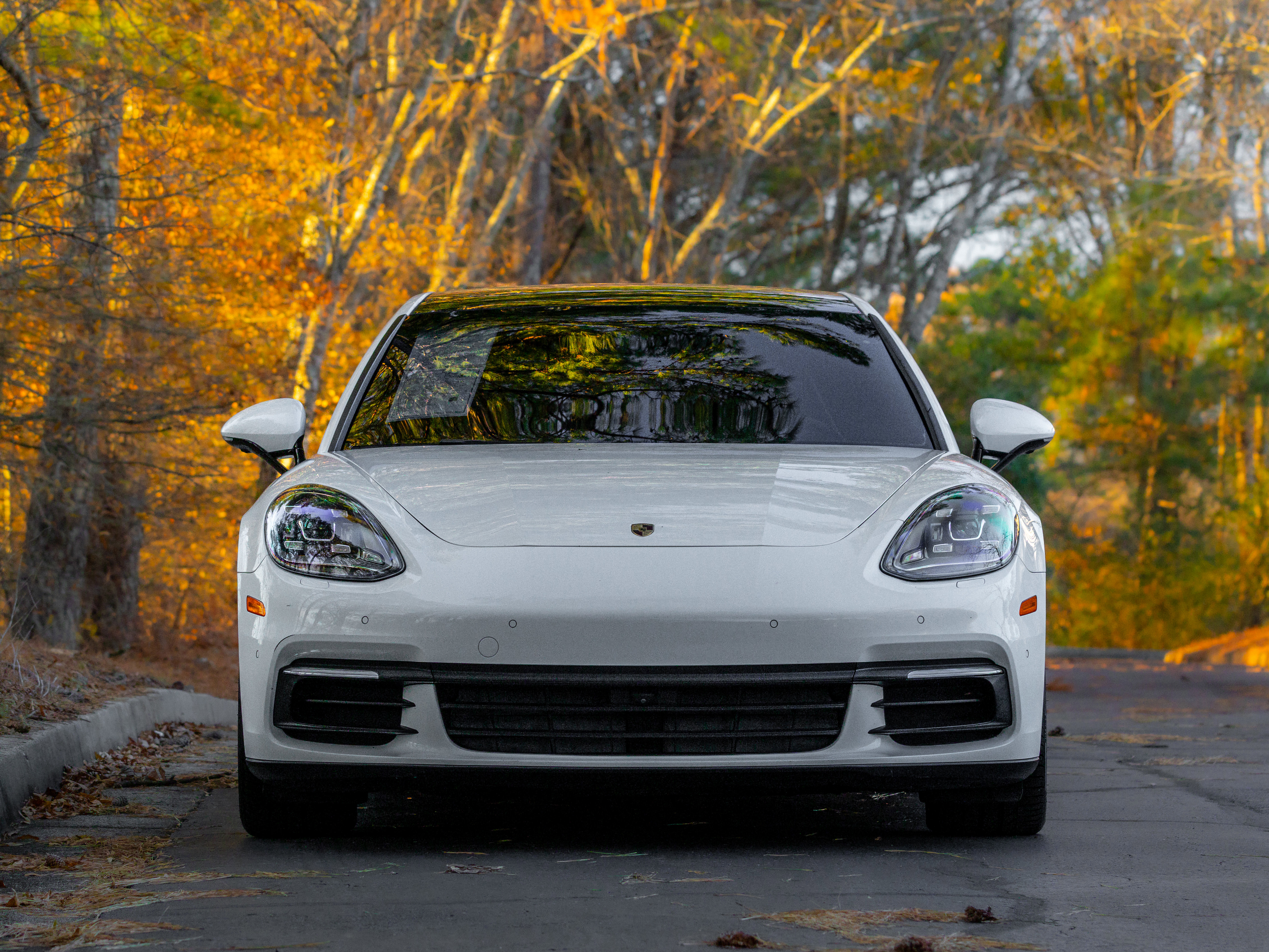 Used 2017 Porsche Panamera image 35