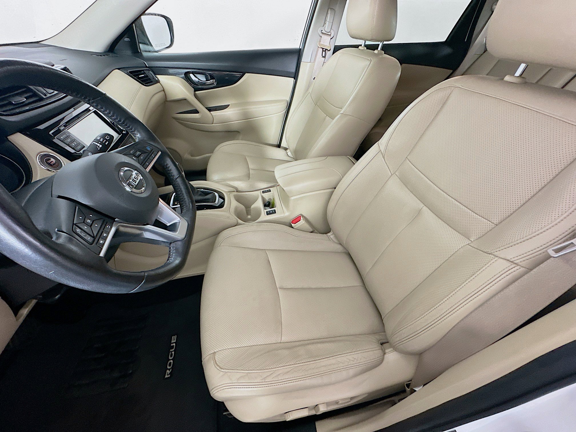 Used 2018 Nissan Rogue SL w/ Premium Package image 13