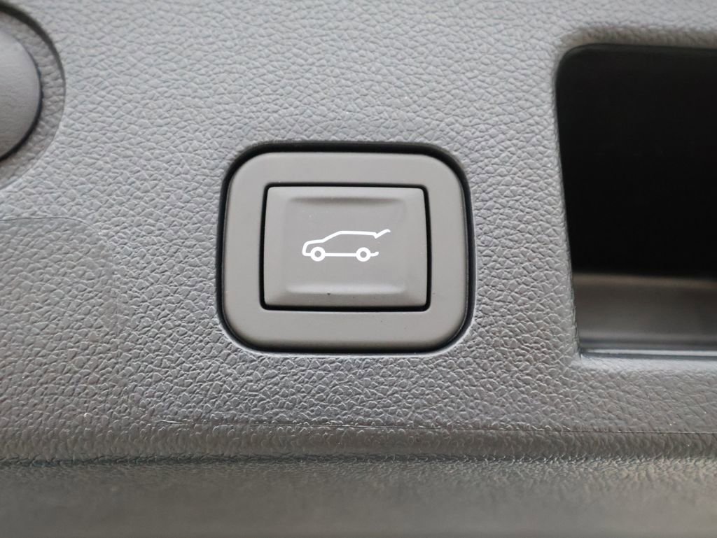 New 2026 GMC Terrain Denali image 31