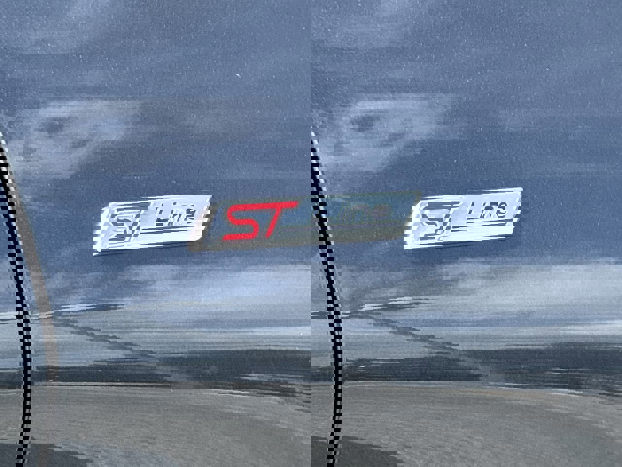 Certified 2023 Ford Explorer ST-Line w/ Class IV Trailer Tow Package image 10