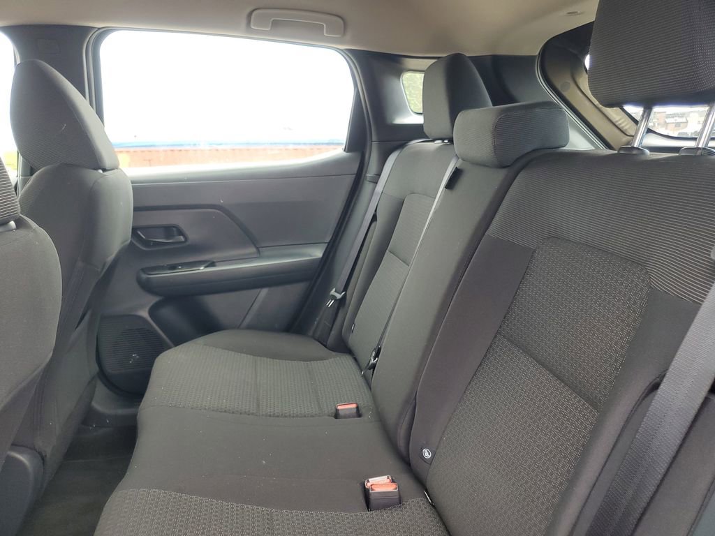 Used 2025 Nissan Kicks S image 27