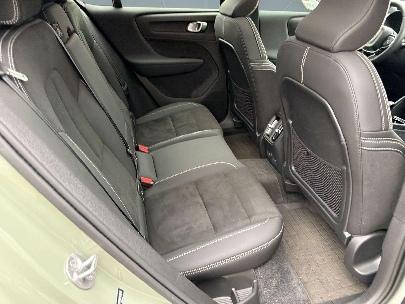 Certified 2023 Volvo C40 P8 Recharge Ultimate w/ Protection Package Premier AWD/4WD image 30