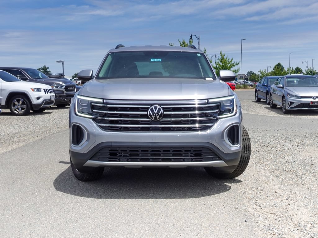 New 2026 Volkswagen Atlas SE FWD image 4
