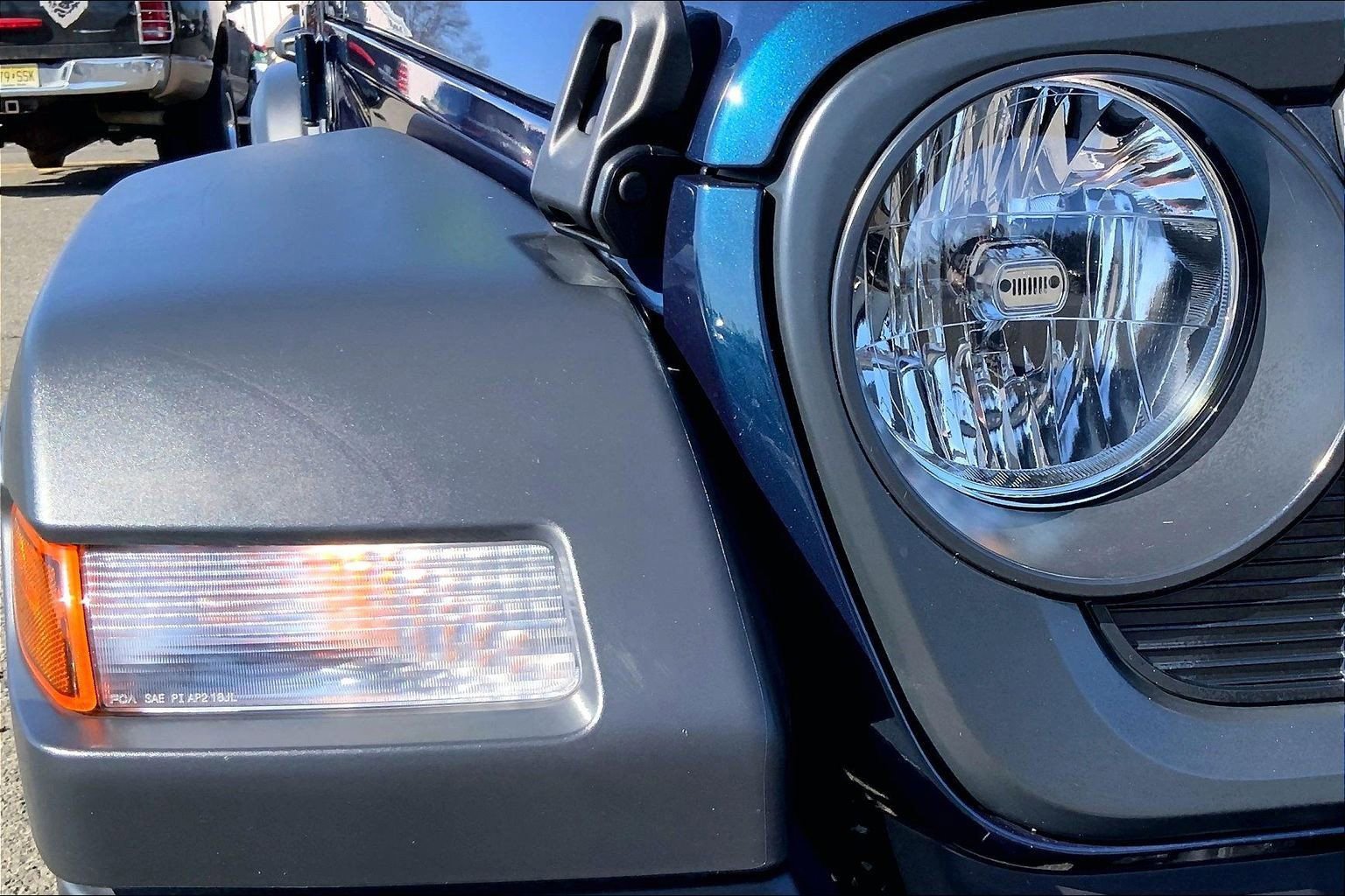 Certified 2025 Jeep Wrangler Sport image 25