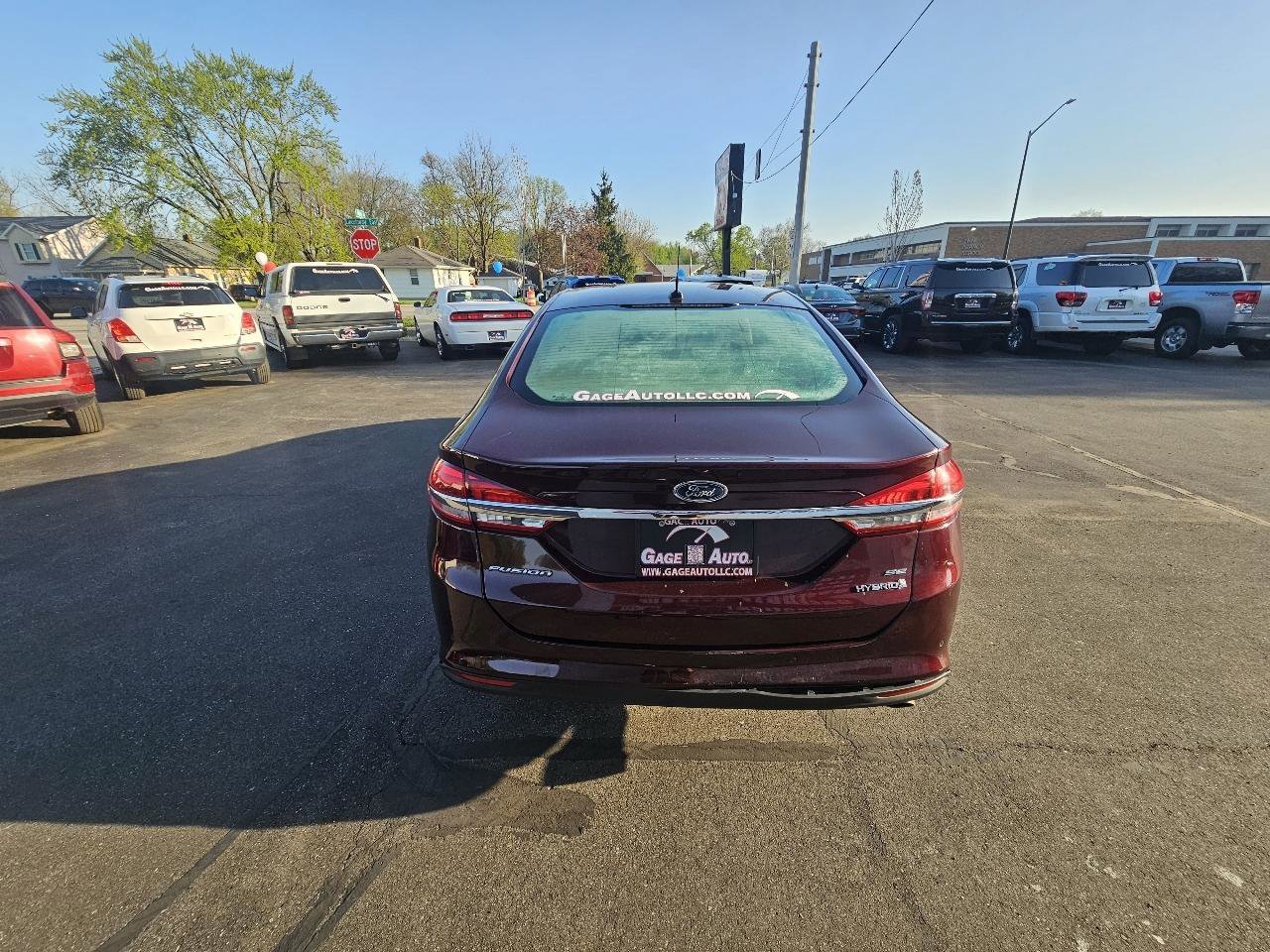 Used 2018 Ford Fusion SE w/ Equipment Group 602A FWD image 9
