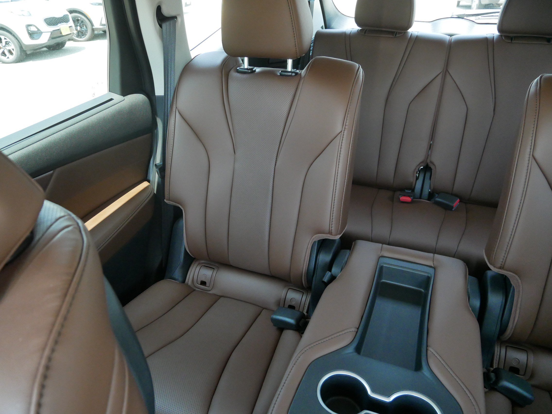 Used 2024 Acura MDX SH-AWD w/ Technology Package image 12