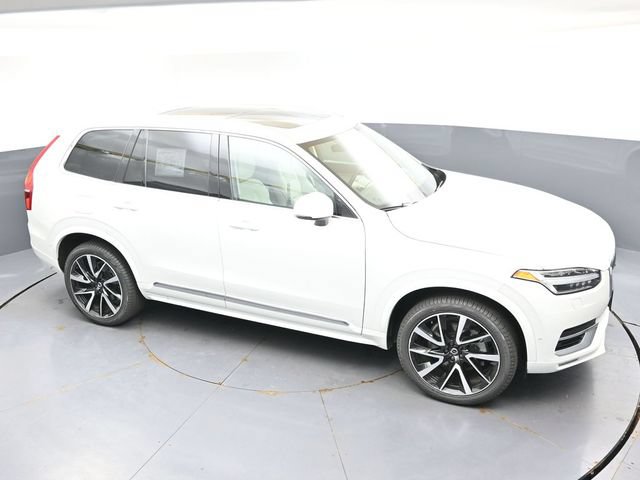 Used 2025 Volvo XC90 B5 Plus w/ Protection Package Premier AWD/4WD image 42