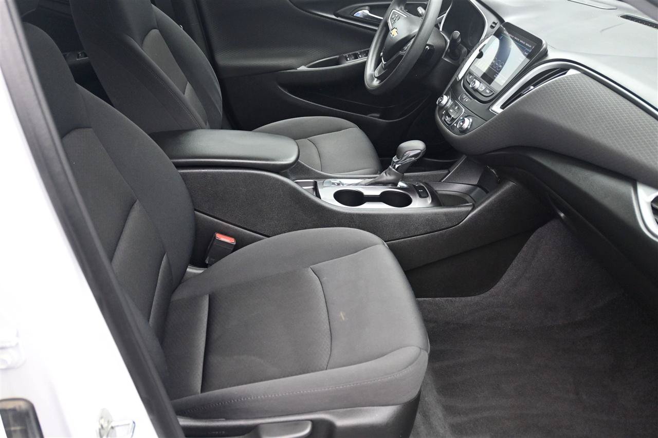 Used 2023 Chevrolet Malibu LS FWD image 9
