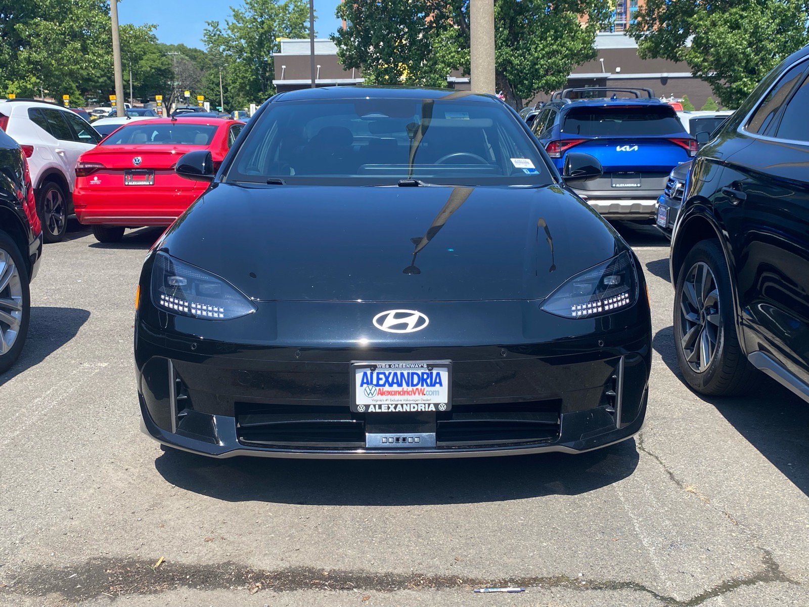 Used 2024 Hyundai Ioniq 6 SE AWD/4WD image 4