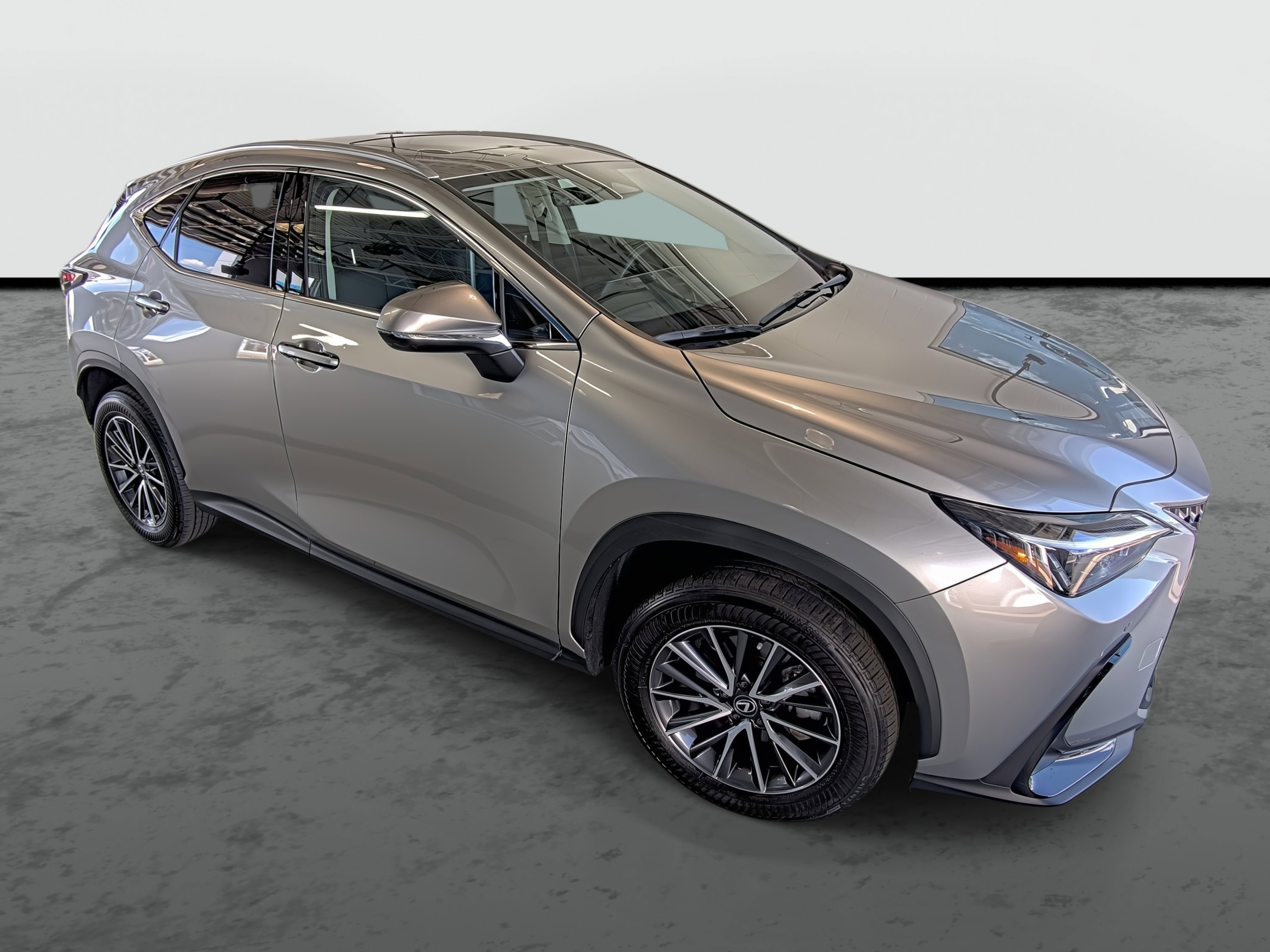 Used 2025 Lexus NX 350 AWD w/ Accessory Package (2T) image 4