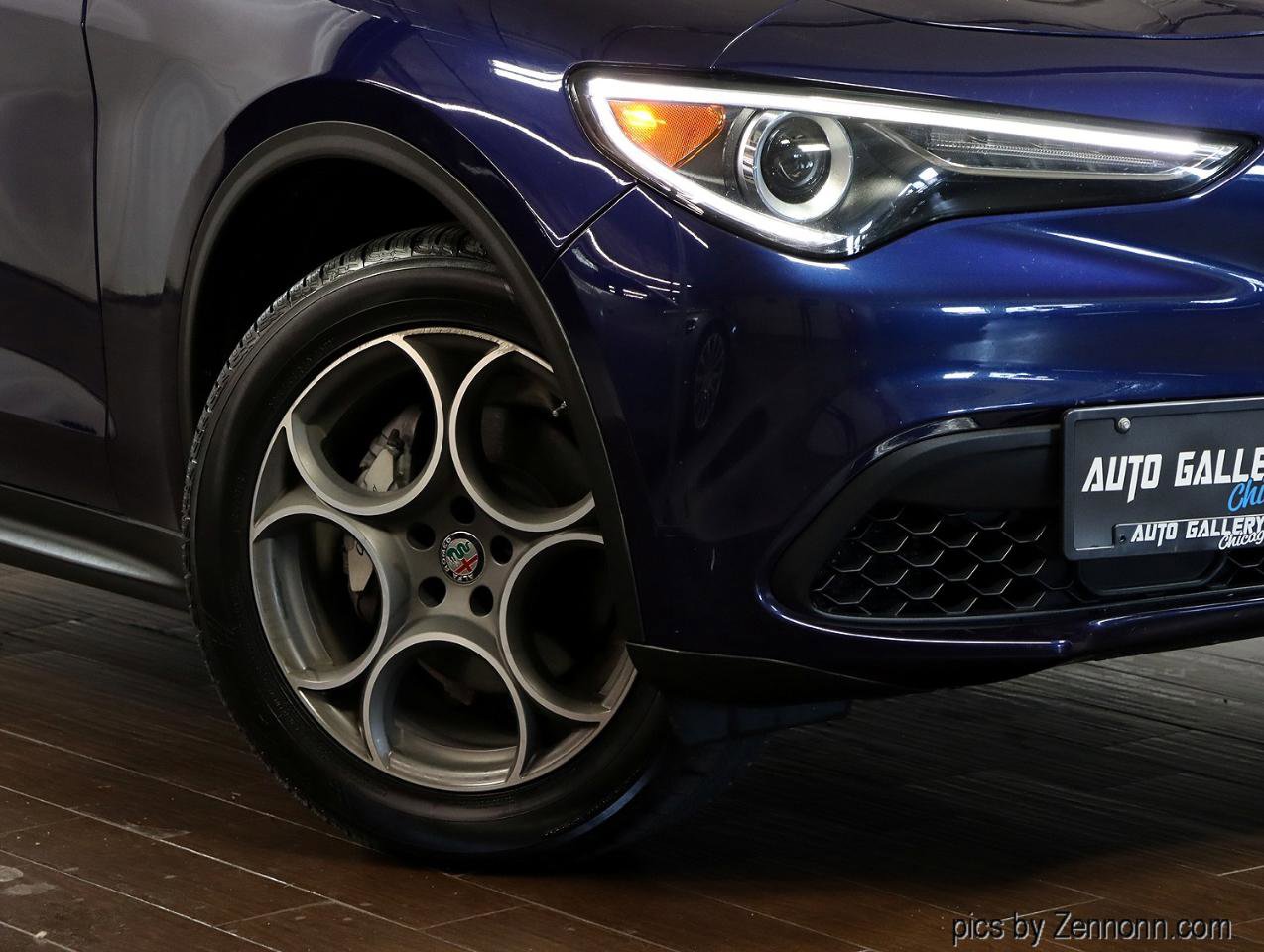 Used 2019 Alfa Romeo Stelvio AWD image 3