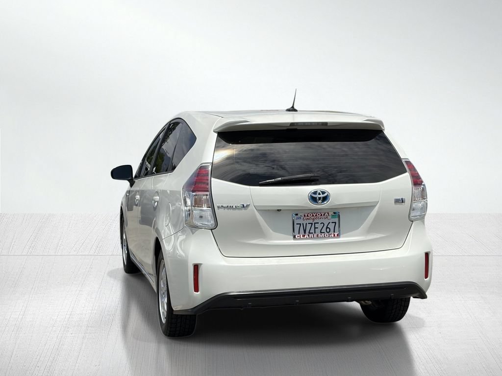 Certified 2017 Toyota Prius V FWD image 6