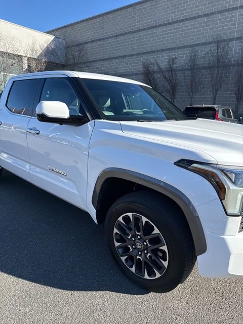 Used 2025 Toyota Tundra Limited image 3