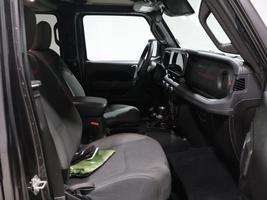 Used 2025 Jeep Wrangler Unlimited Rubicon image 20