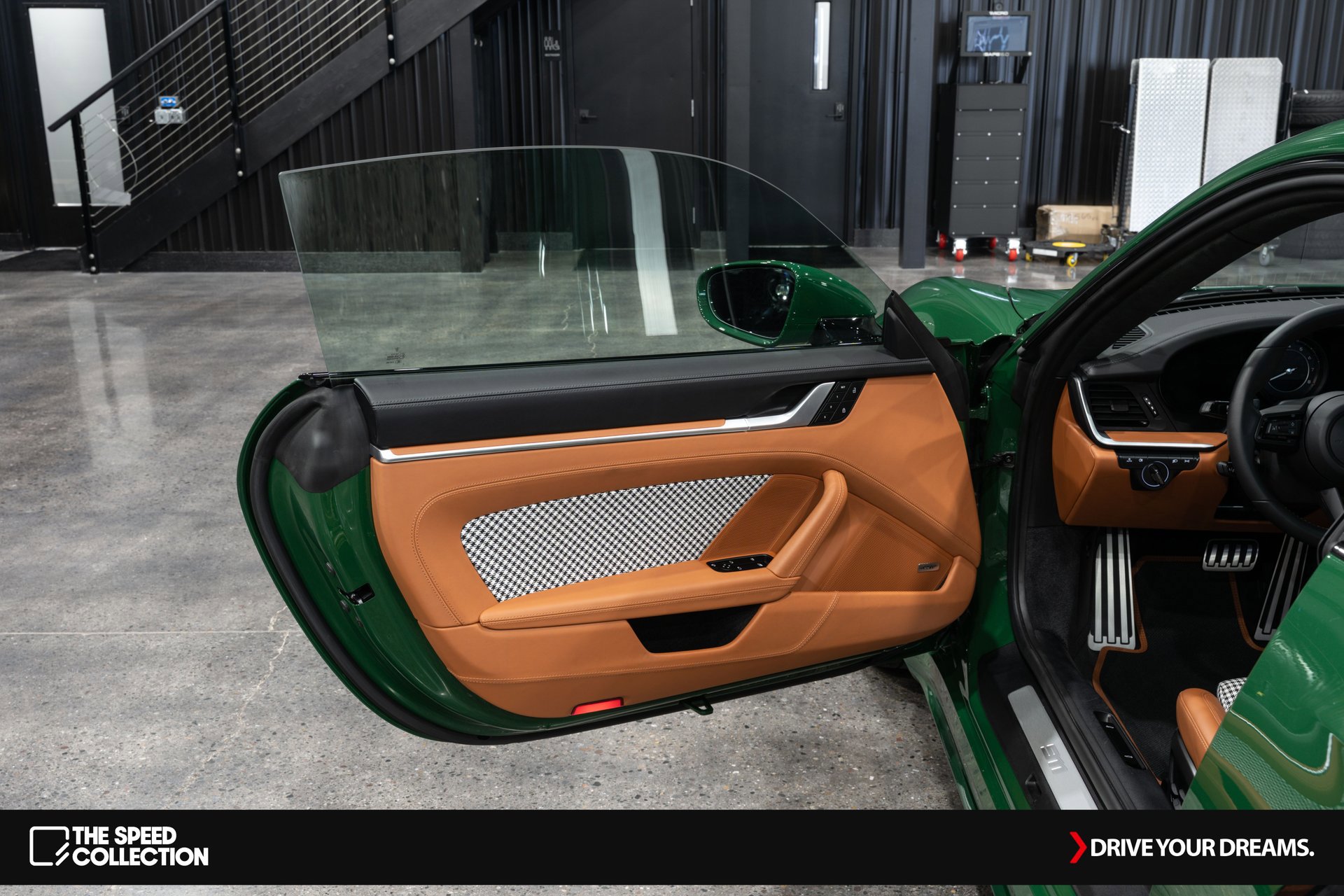 Used 2024 Porsche 911 Turbo S image 9