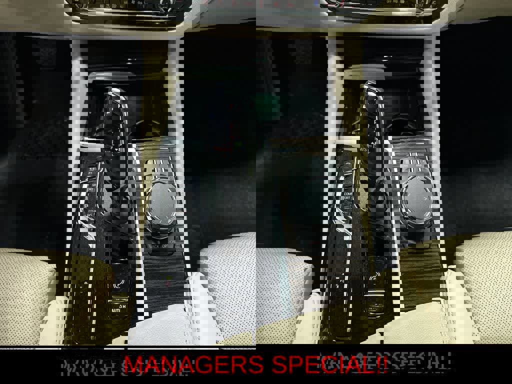 Used 2023 BMW 530i xDrive w/ Premium Package image 33