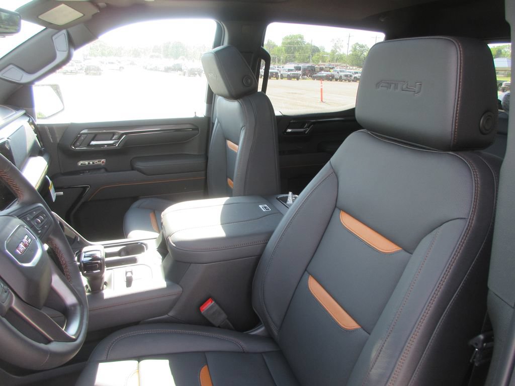New 2026 GMC Sierra 1500 AT4 w/ AT4 Premium Package AWD/4WD image 16