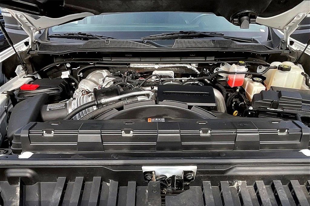 Used 2024 Chevrolet Silverado 2500 LTZ image 34