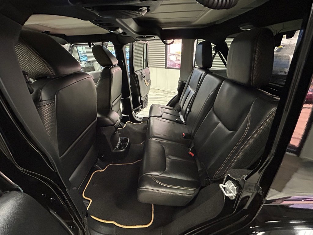 Used 2014 Jeep Wrangler Unlimited Sahara image 43