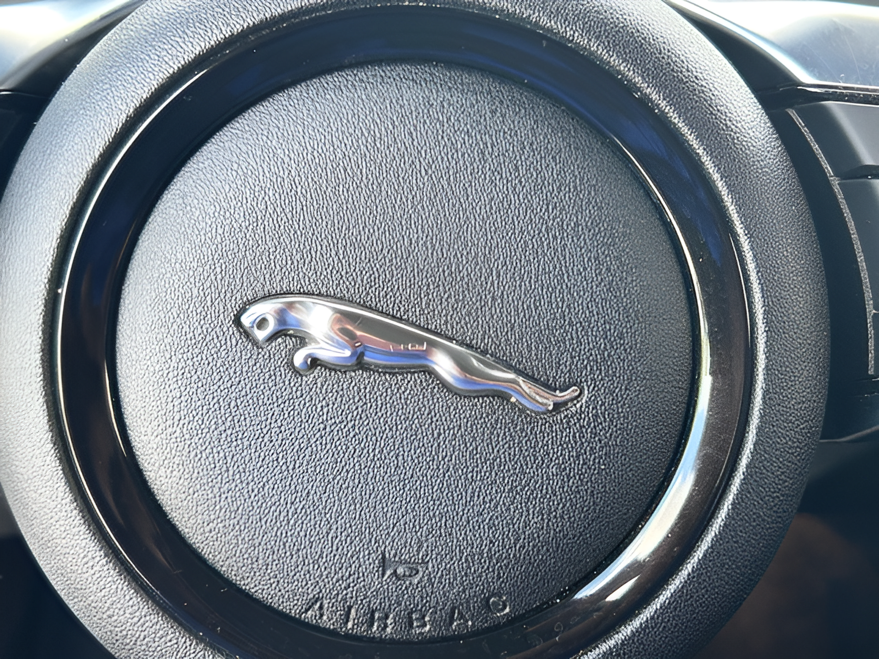 Used 2019 Jaguar F-TYPE Coupe RWD image 21