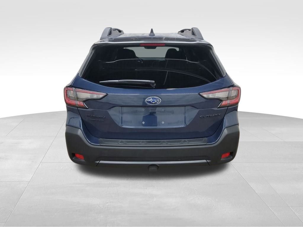 Used 2023 Subaru Outback Onyx Edition image 6