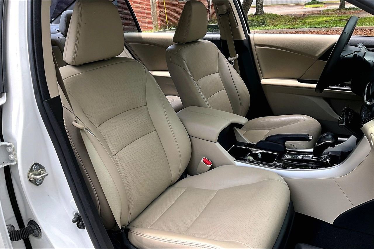 Used 2016 Honda Accord Touring image 27