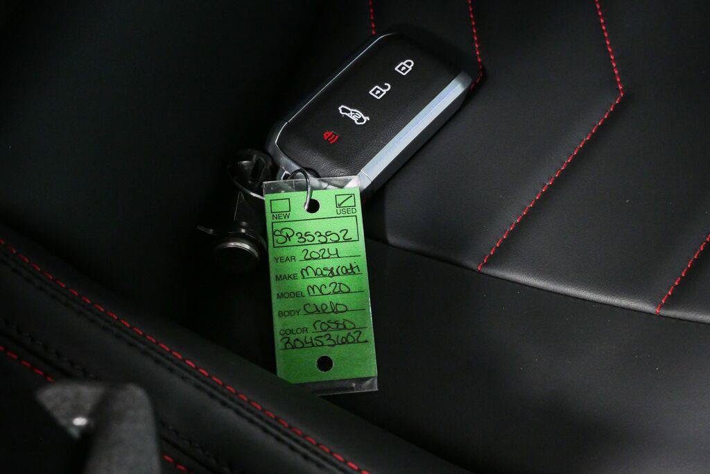 Used 2024 Maserati MC20 Cielo RWD image 34