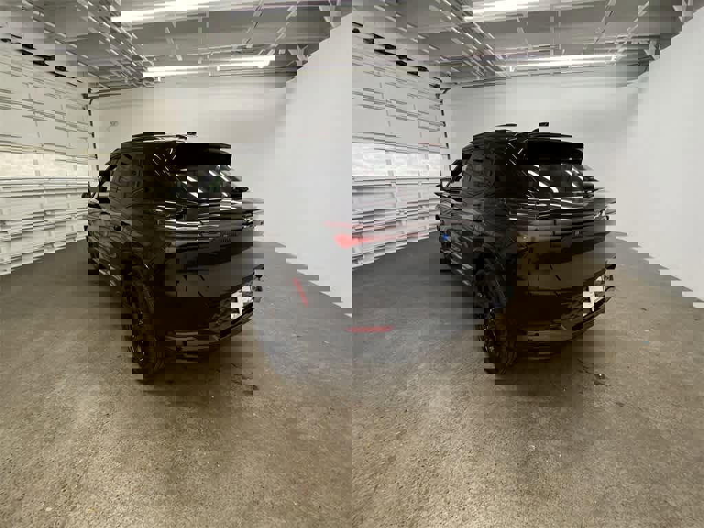 Used 2024 Chevrolet Equinox EV RS image 4