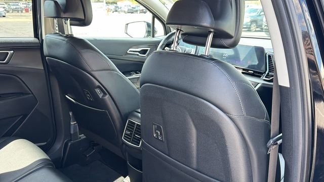 Used 2023 Kia Sportage EX image 25