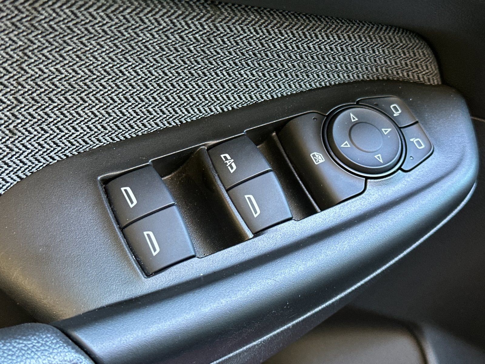 Used 2024 Chevrolet TrailBlazer LT w/ LT Cold Weather Package image 12