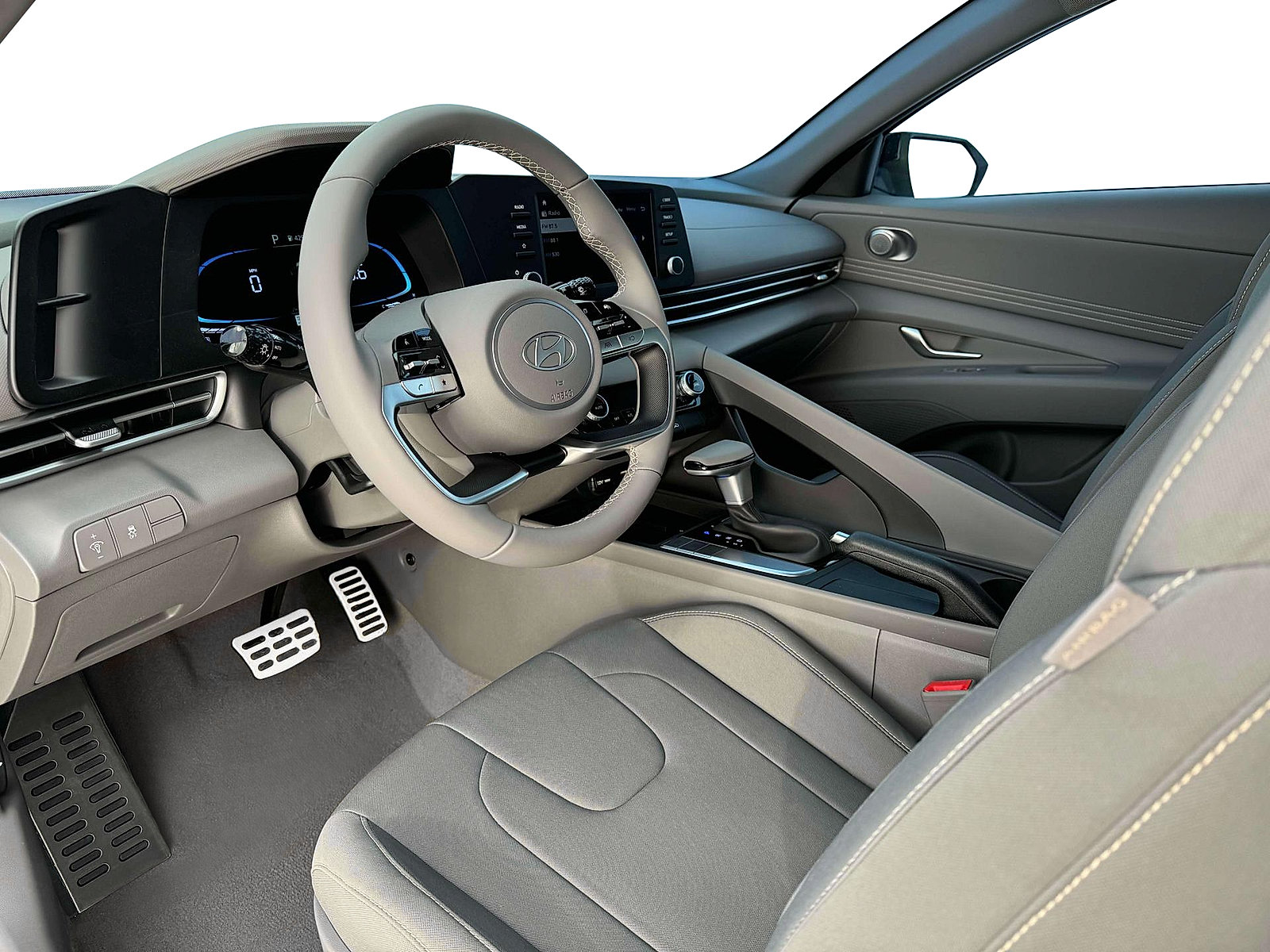 Certified 2025 Hyundai Elantra Sport FWD image 14