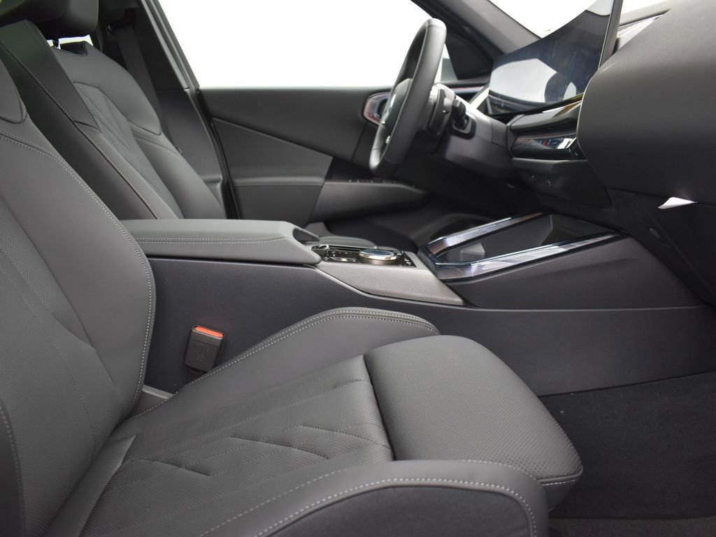 Certified 2025 BMW X3 xDrive30i w/ Premium Package image 25