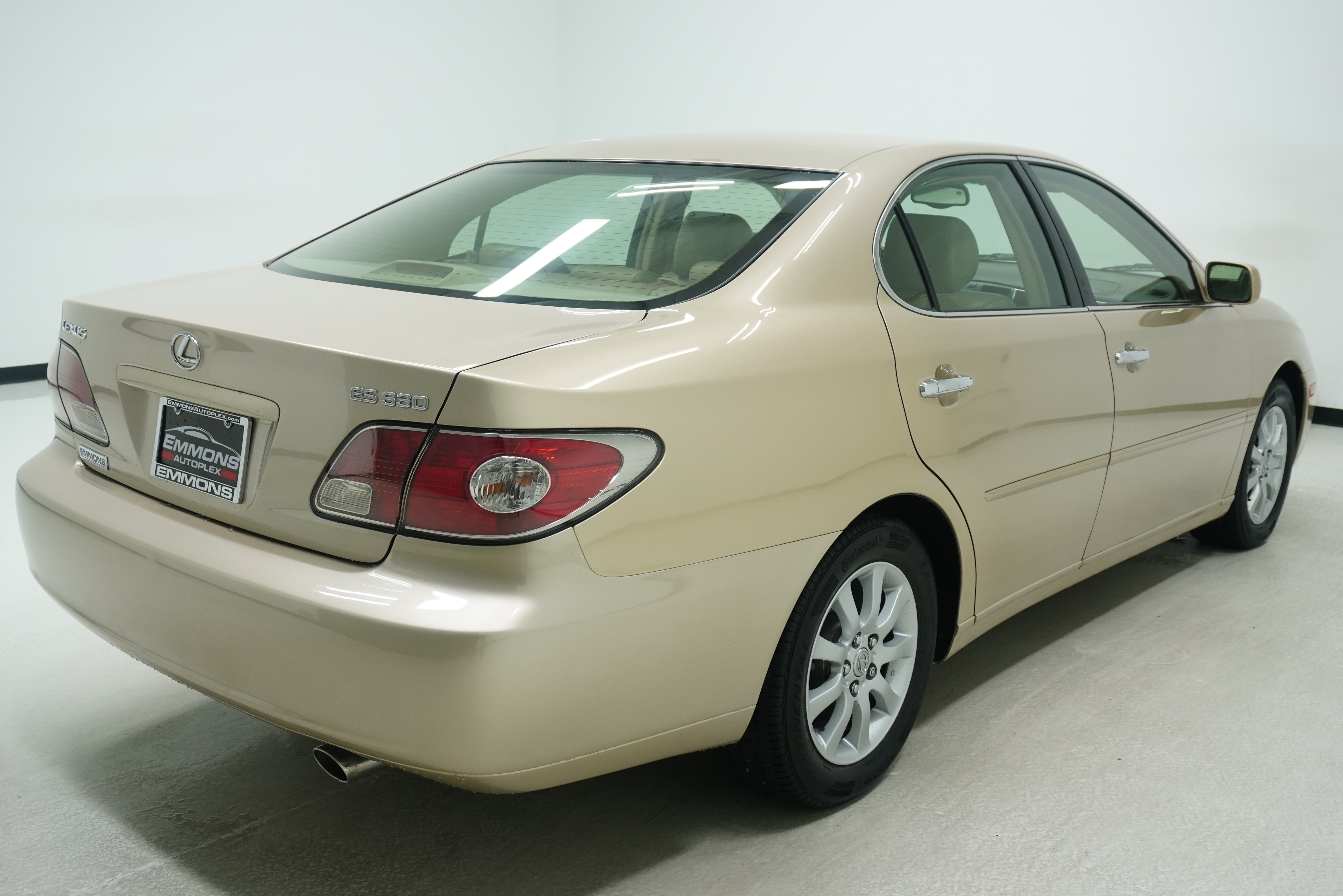 Used 2004 Lexus ES 330 w/ Premium Pkg FWD image 4