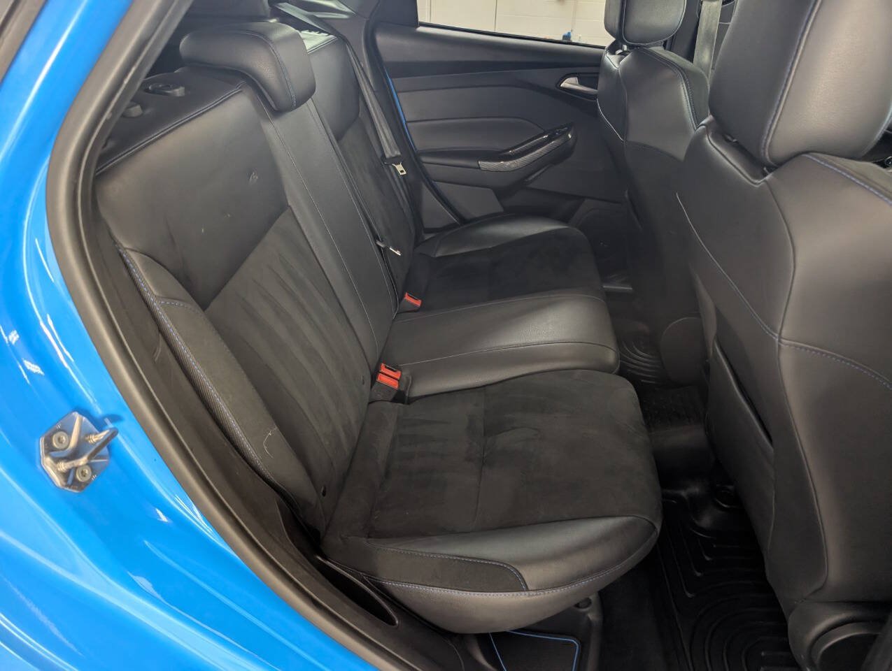 Used 2017 Ford Focus RS AWD/4WD image 18