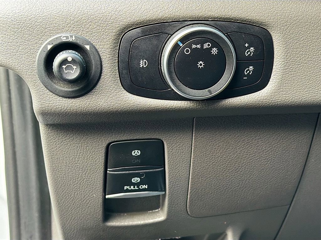 Used 2023 Ford Transit 350 XLT image 26