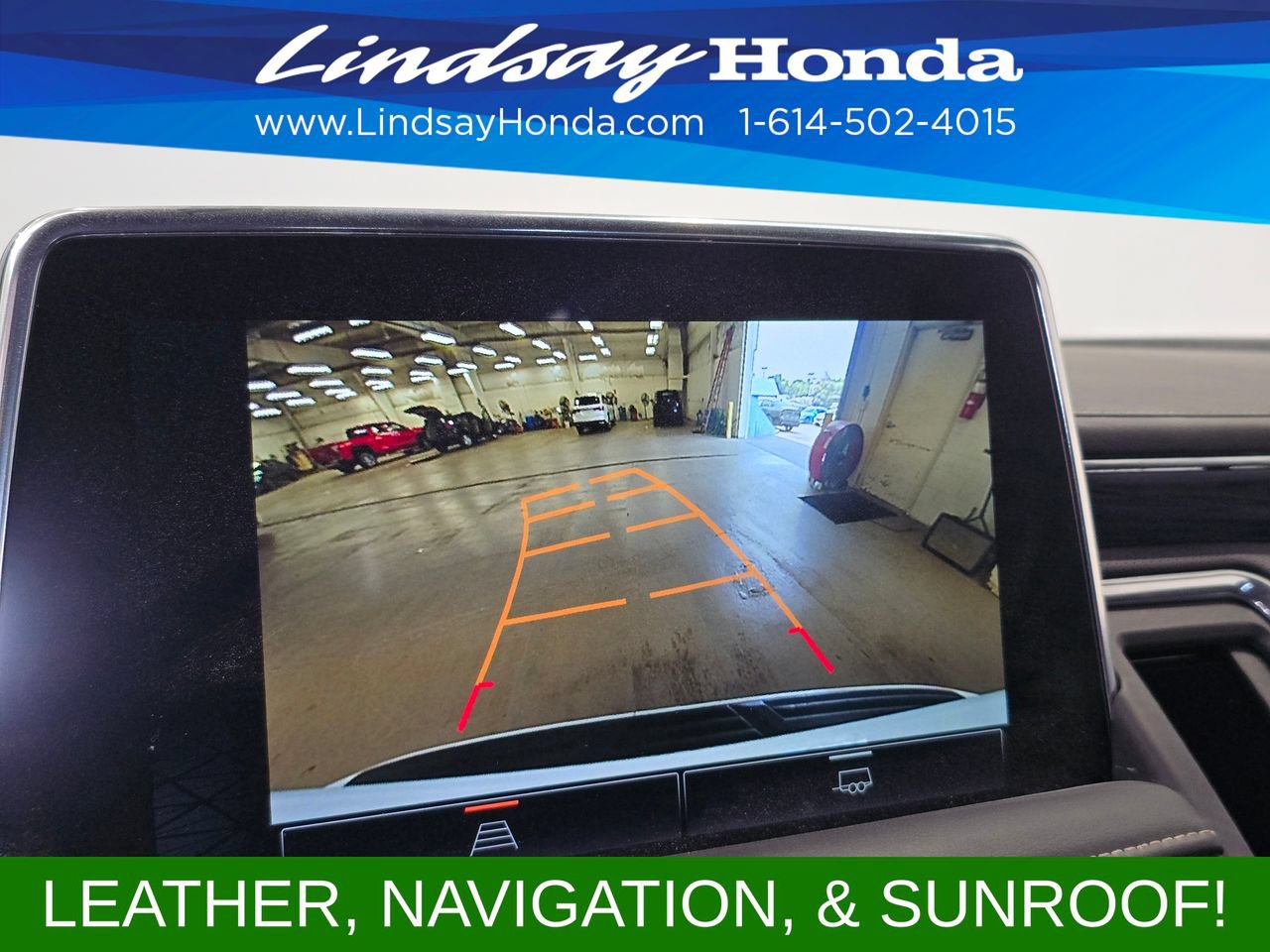 Used 2023 GMC Yukon SLT AWD/4WD image 16
