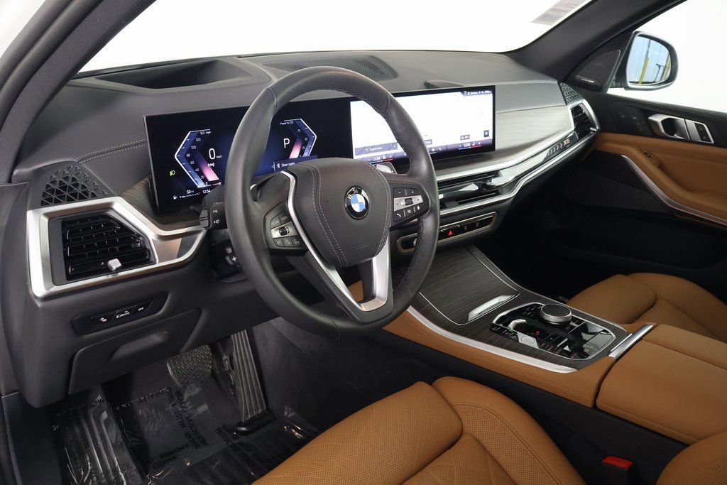 Used 2026 BMW X5 sDrive40i w/ Climate Comfort Package image 7