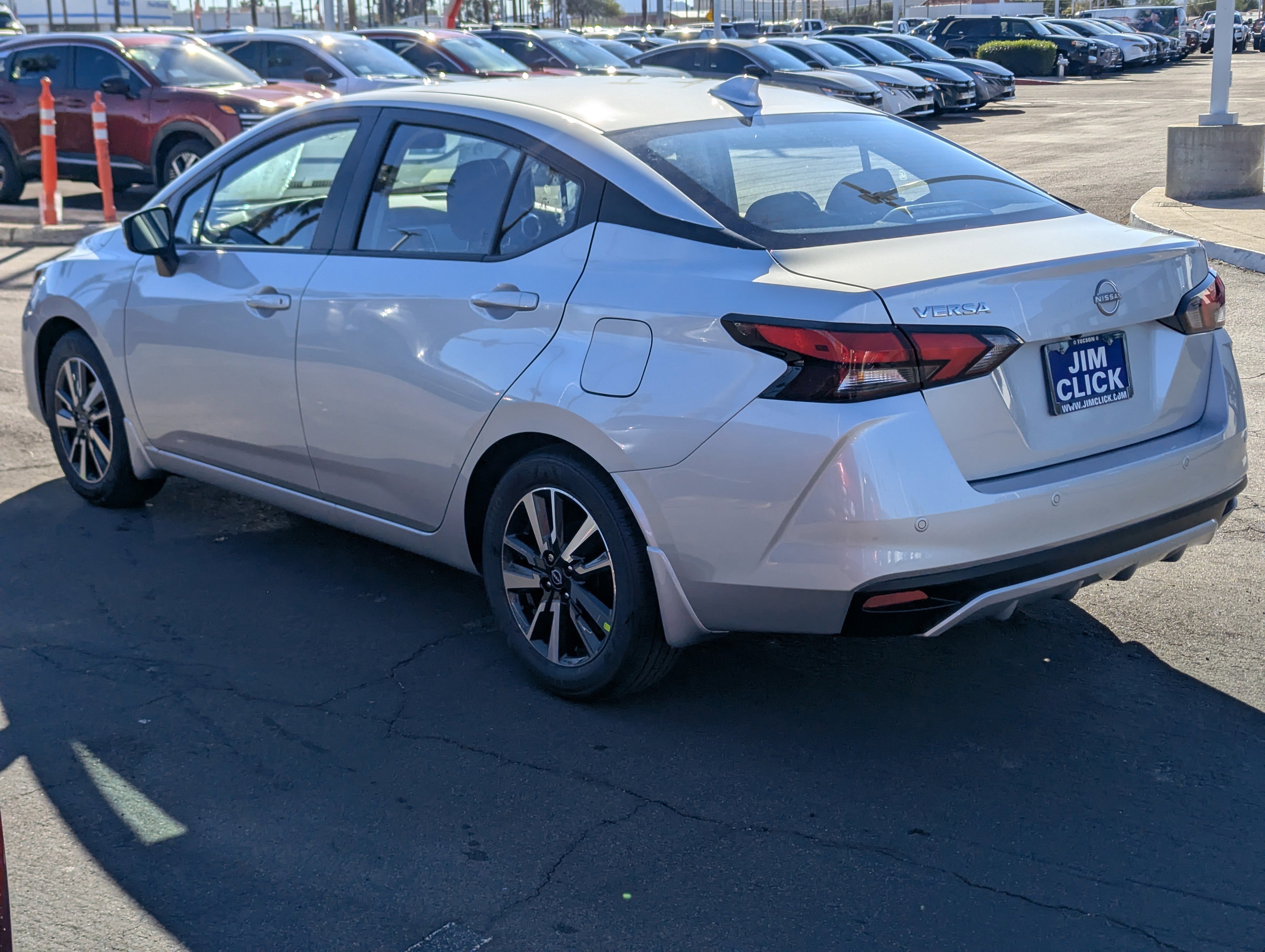 New 2025 Nissan Versa SV image 4