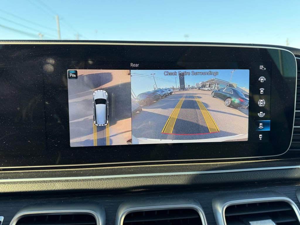 Used 2022 Mercedes-Benz GLS 450 4MATIC image 25