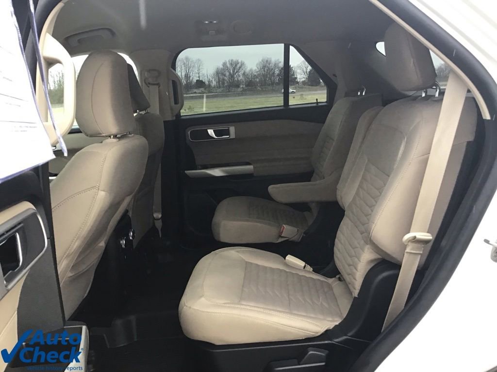 Used 2021 Ford Explorer XLT image 15