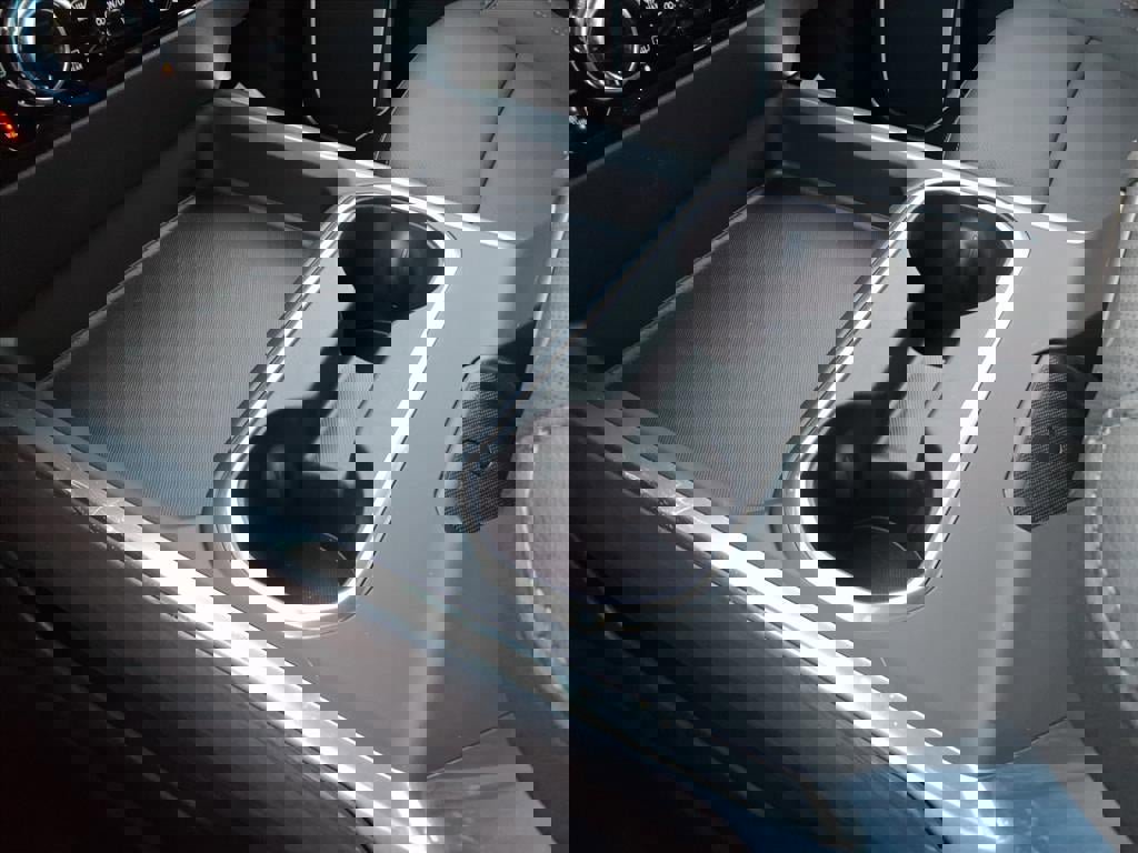 New 2026 GMC Sierra 2500 SLT w/ SLT Premium Package image 18