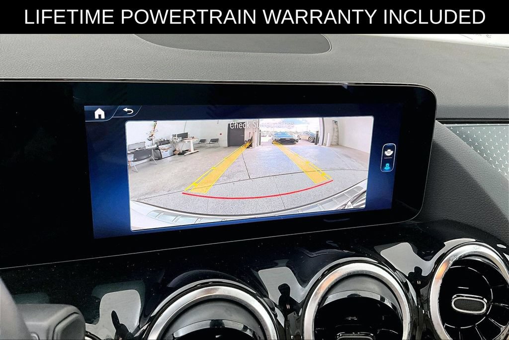 Used 2025 Mercedes-Benz GLA 250 4MATIC image 30