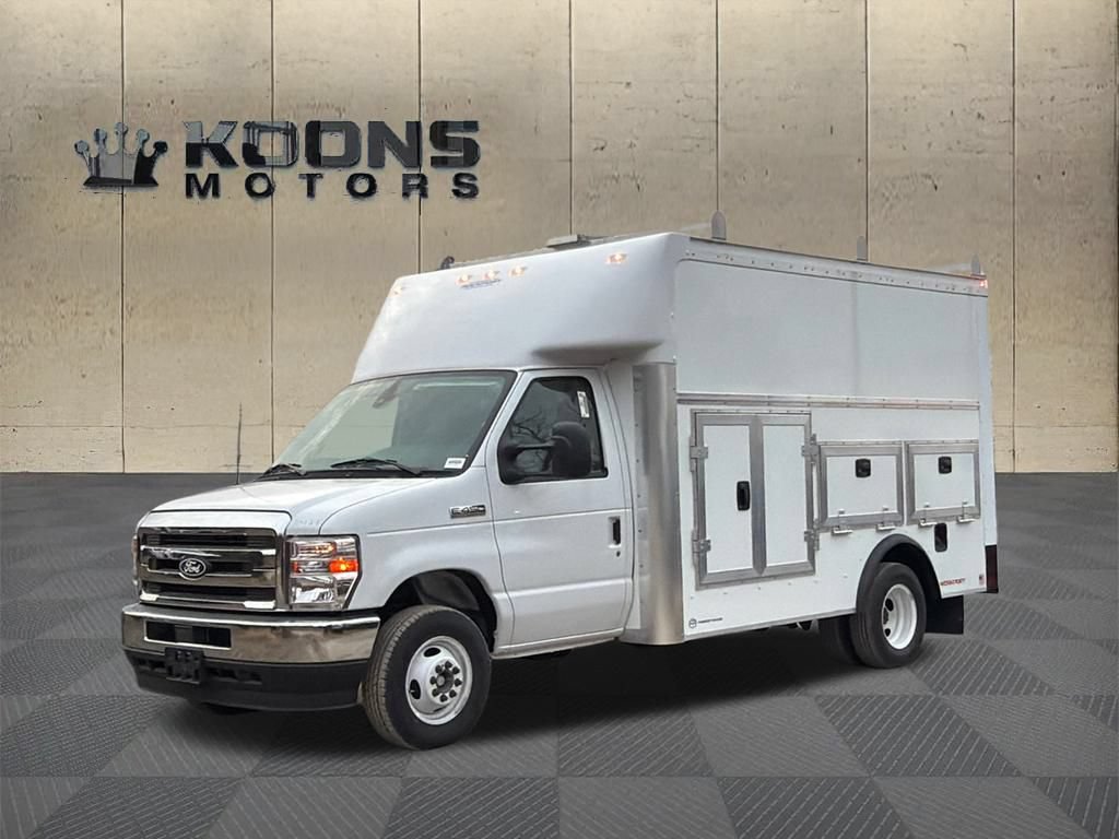New 2026 Ford E-450 and Econoline 450 Super Duty w/ Power Equipment Group RWD image 1