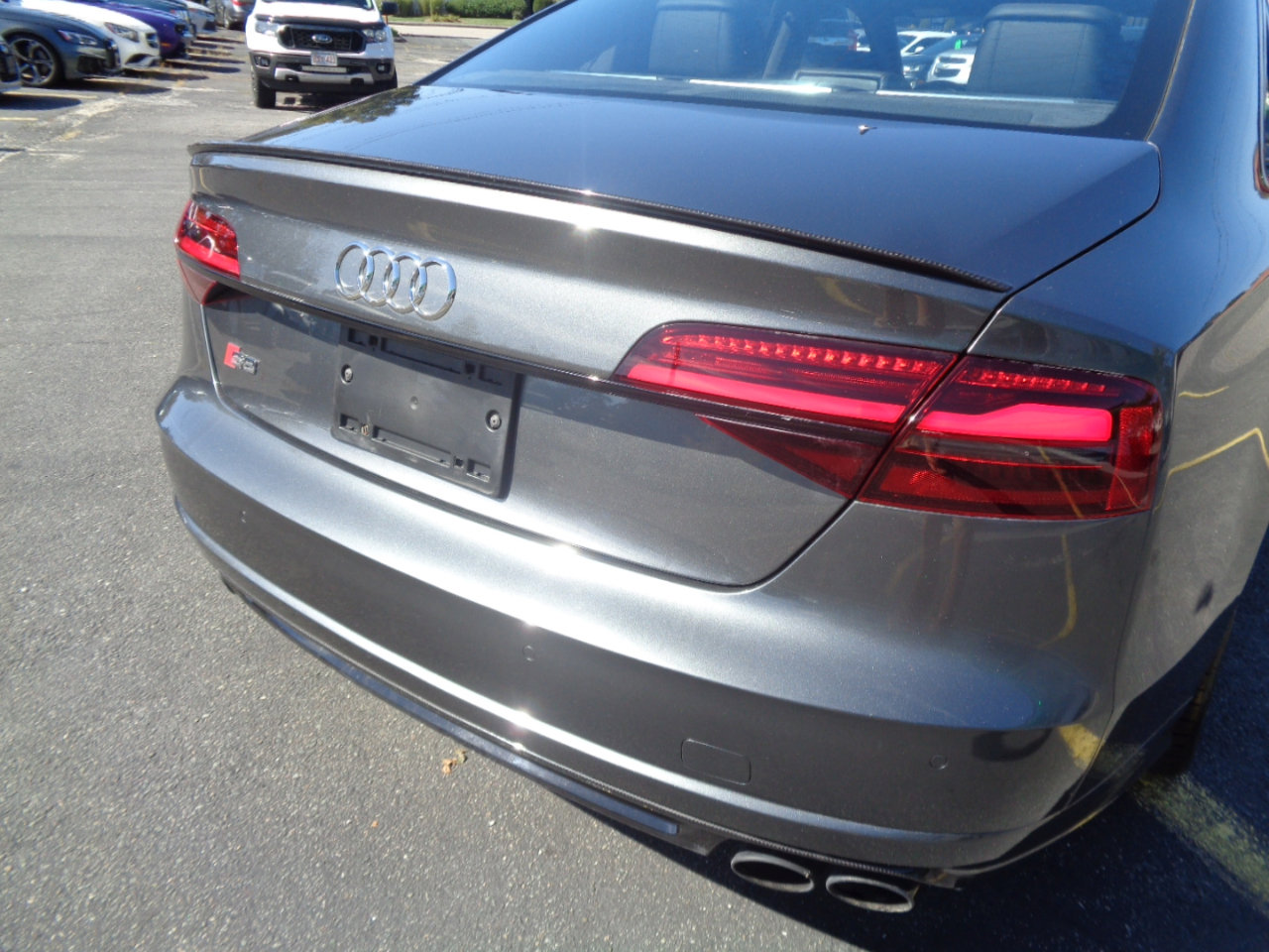 Used 2017 Audi S8 Plus w/ Dynamic Package image 19